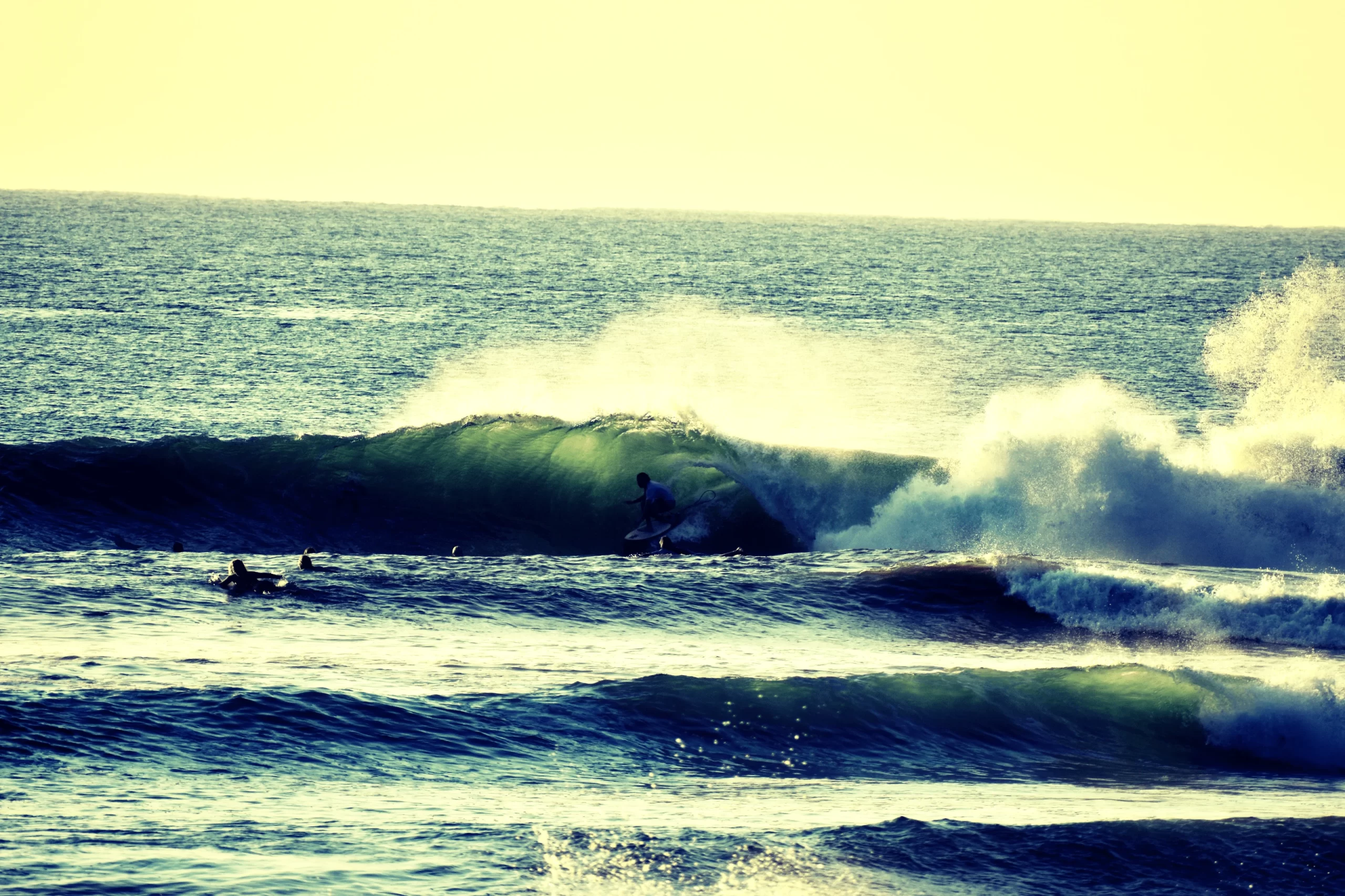 Powerful Oaxaca point break lineup